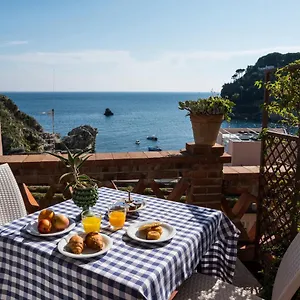 ** Hotell Villino Gallodoro Italien